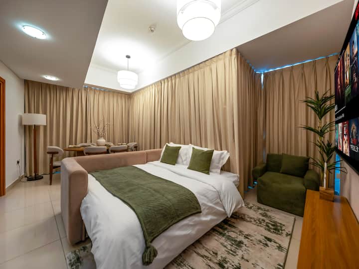 Sea View Retreat | Ain Dubai & Open Balcony - Dubai Marina