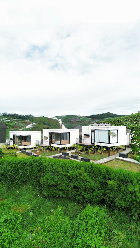 Ullasa Dieng