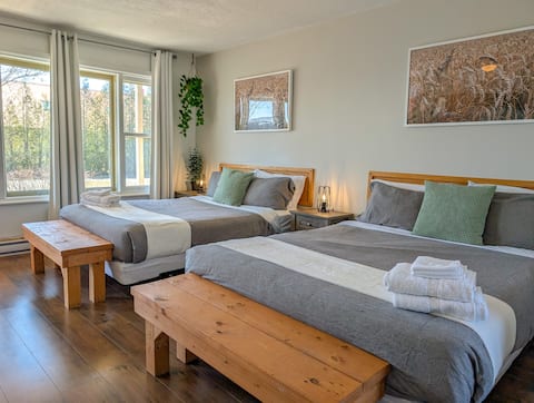 Studio 11 | 2 Min Waterfront | BBQ & Fireplace