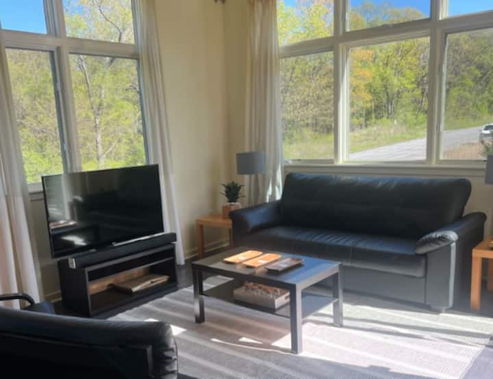 1 Block To Beach/next Door To The National Park - Gary, IN