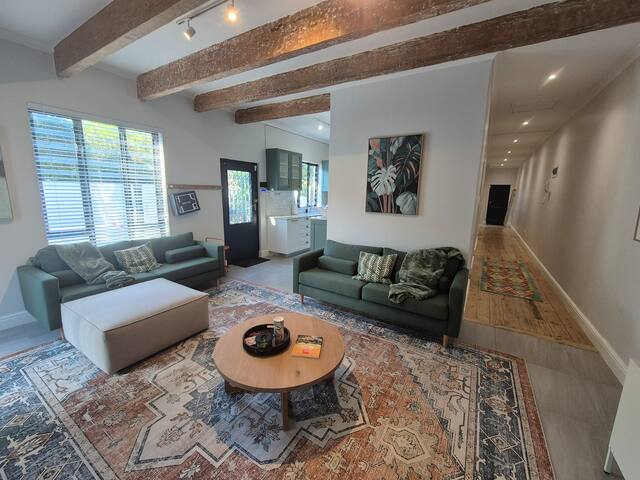 Prime Newlands Spot Near Cafés gallery image 2