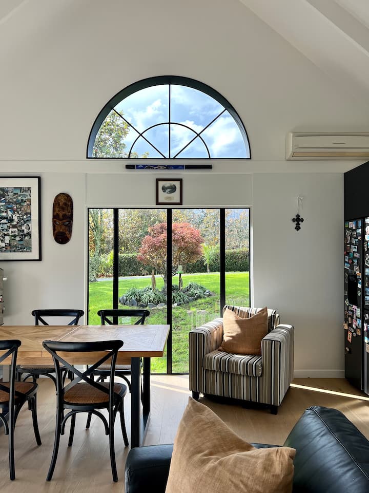 Pool House In Resort Style Haven - Auckland