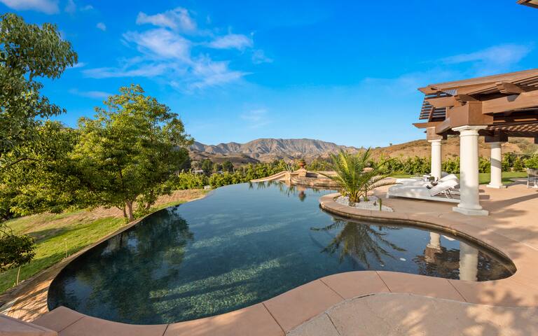 Luxury Hilltop Escape in Agoura Hills with Views gallery image 5