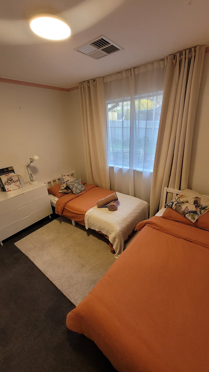 غرفة النوم 2