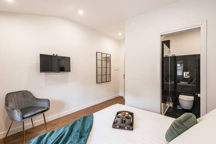 The Best Rent – Chic multiroom flat near Termini gallery image 5