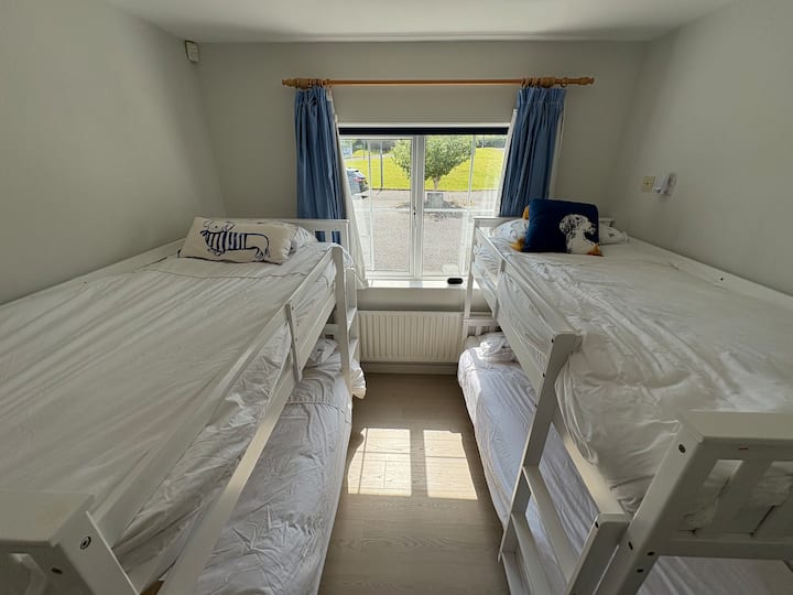 غرفة النوم 2