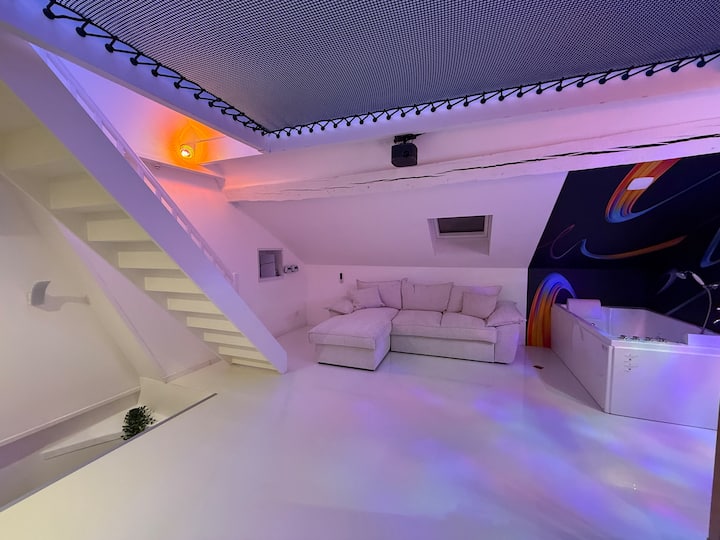 Capsule Lumina*sauna*jacuzzi*écran Cinéma*ps5 - Douai