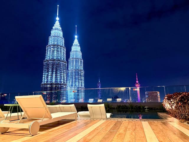 PillowTalks managed Airbnb listing 1