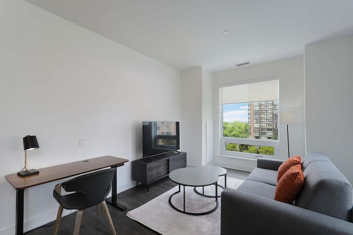 2 Bed/2 Bath Furnished Condo–near Square One! - Mississauga