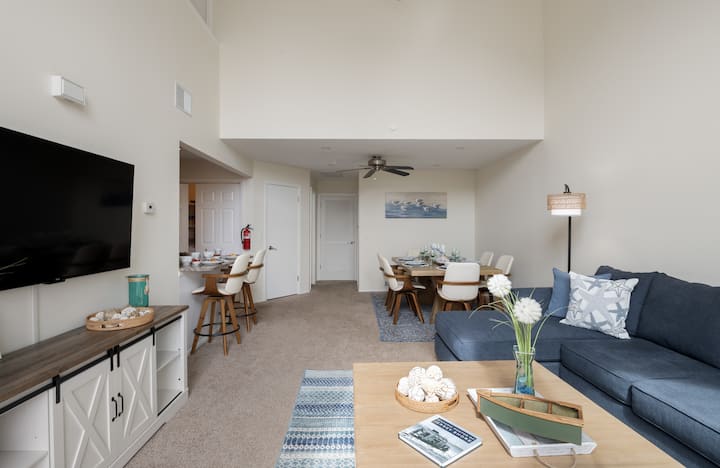 Sun-drenched Duplex W/private Deck|steps To Beach! - Seaside Heights, NJ