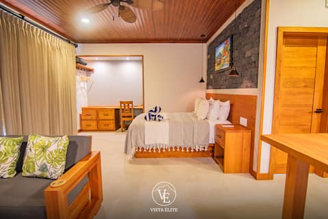 Elite View Little House 08