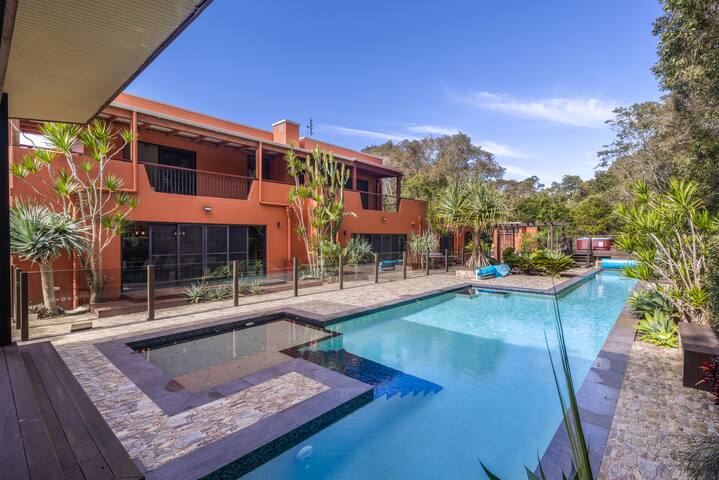 Solterra – Luxury Sunshine Coast Retreat gallery image 2