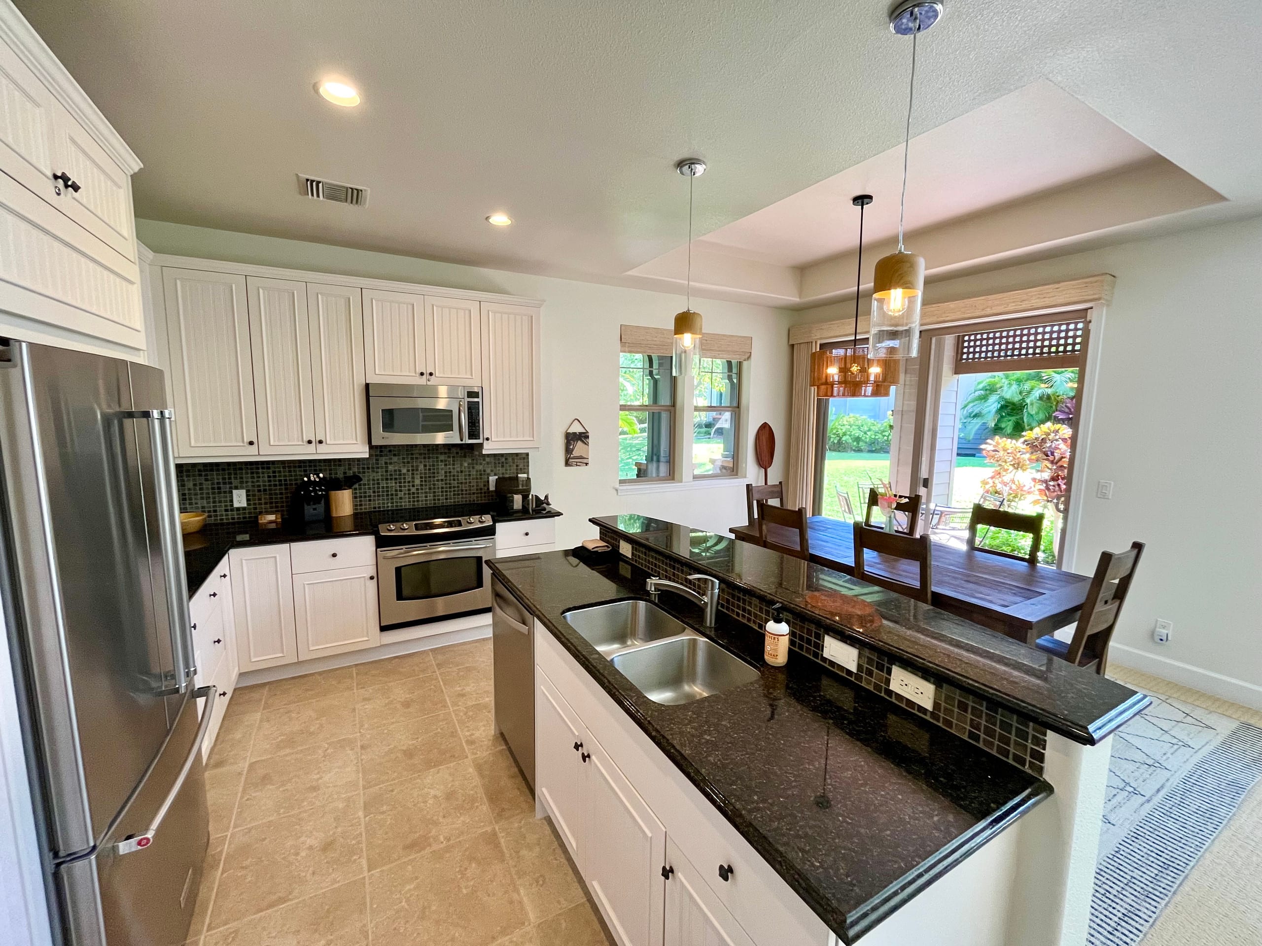 Townhouse in Waimea · ★5.0 · 2 bedrooms · 2 beds · 2 baths - Image 4