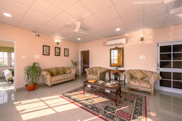 Shades Of Winter - A Modern Chic 3bhk Apartment - Jaipur