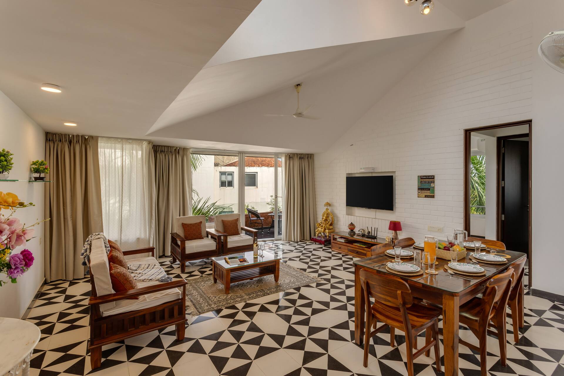 Stylish 2bhk w Rooftop Pool Near Candolim Ea-305 — zdjęcie 2