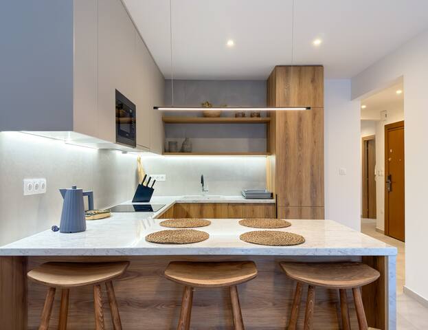 Luxury Downtown Apartment D5 gallery image 3