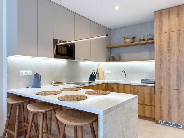 Luxury Downtown Apartment D5 gallery image 2