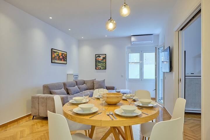 Chic Urban 3BR Retreat in the Heart of Kolonaki!