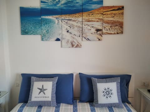 Top performing Airbnb: TWO-ROOM APARTMENT WITH PANORAMIC TERRACE AND LARGE GARDEN in Taormina
