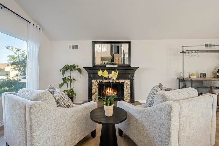 186 - New Modern Mid-century Home Pool/spa - Santa Clarita
