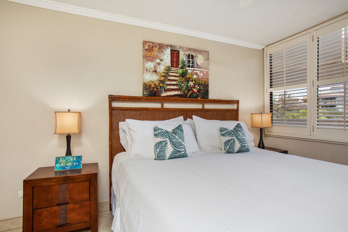 卧室内配有加大双人床，供您放松身心