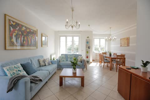 700m from the sea • Free Park • 4 Bedroom • 3 Bath