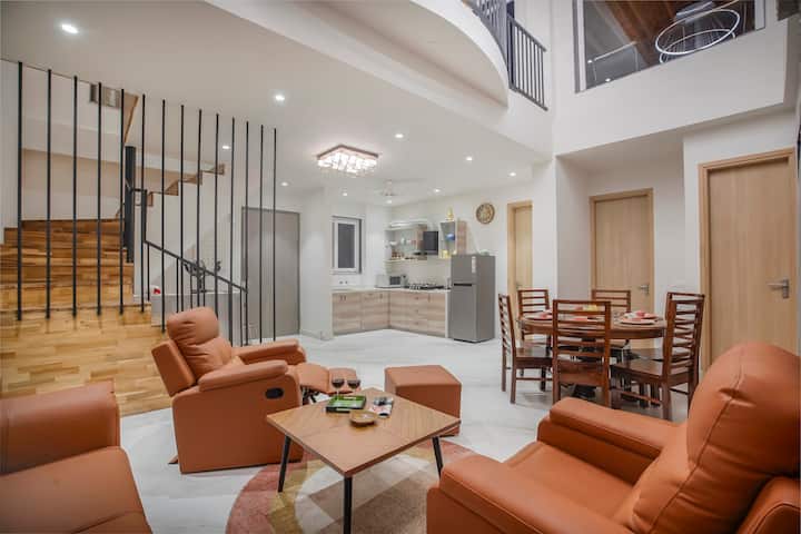 Lux 4 Bhk Villa W/terrace & Party Lounge | Hilltop - Solan