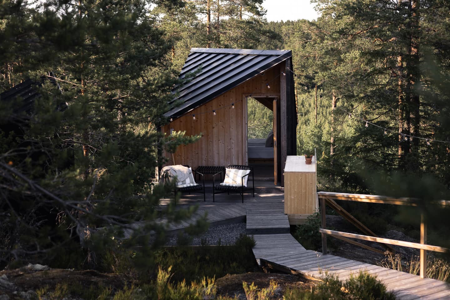 Hideaway North | Minimalist Forest Cabin 2