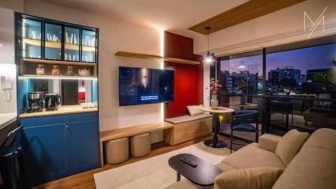 MM| Comfy apt w/balcony  in traditional Barranco