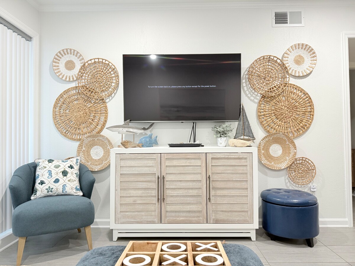 Top performing Airbnb: Oceanview Oasis | 3BR Condo in Myrtle Beach / Conway
