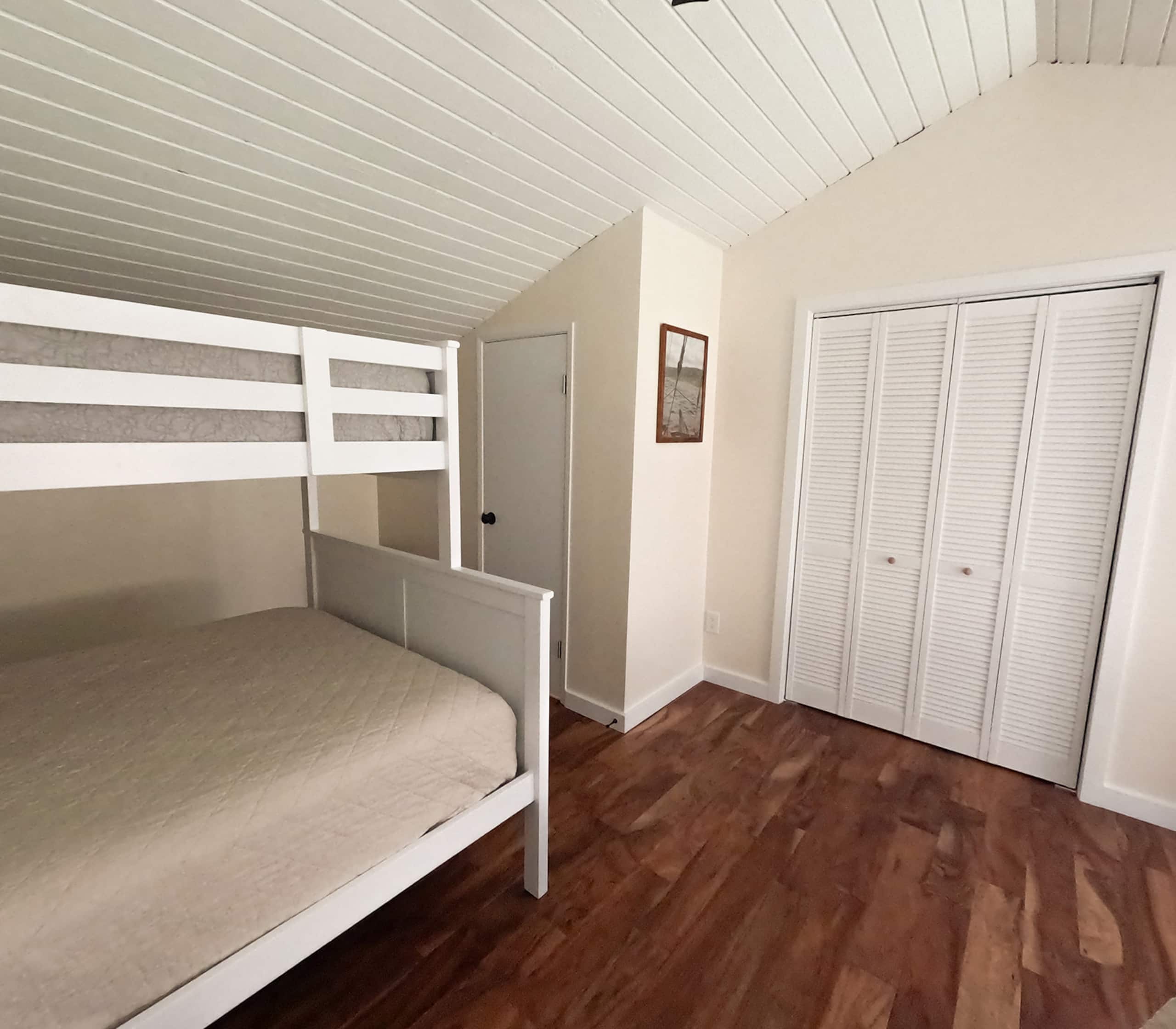 Townhouse in Kahuku · ★5.0 · 1 bedroom · 4 beds · 2.5 private baths - Image 16