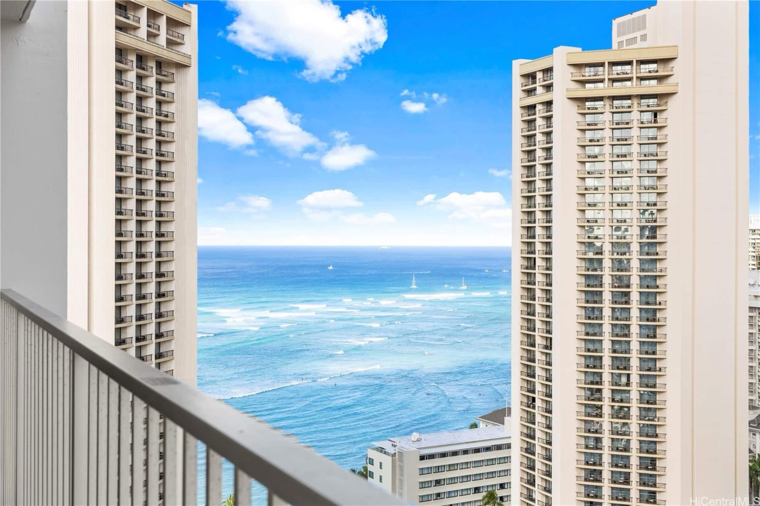 31FL-Upscale Ocean View Studio-2-min Walk to Beach - Image 7