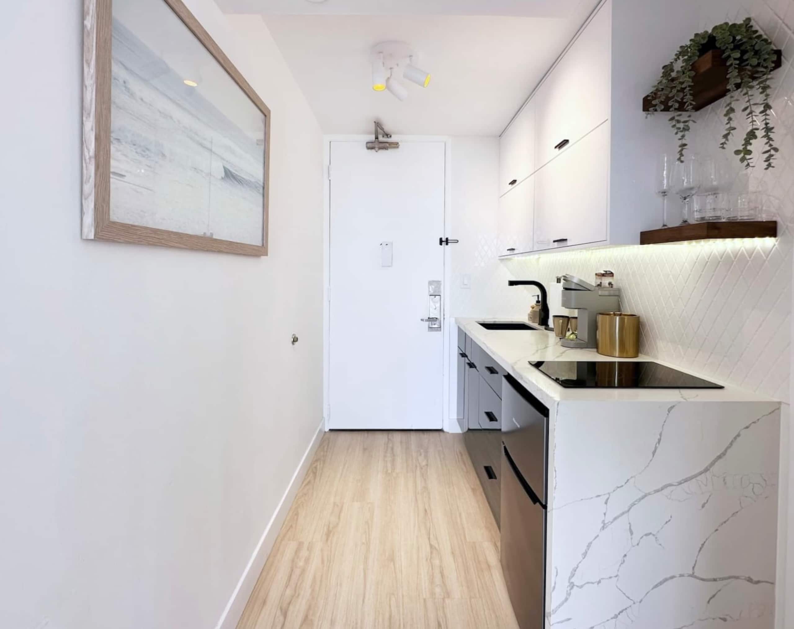 31FL-Upscale Ocean View Studio-2-min Walk to Beach - Image 20