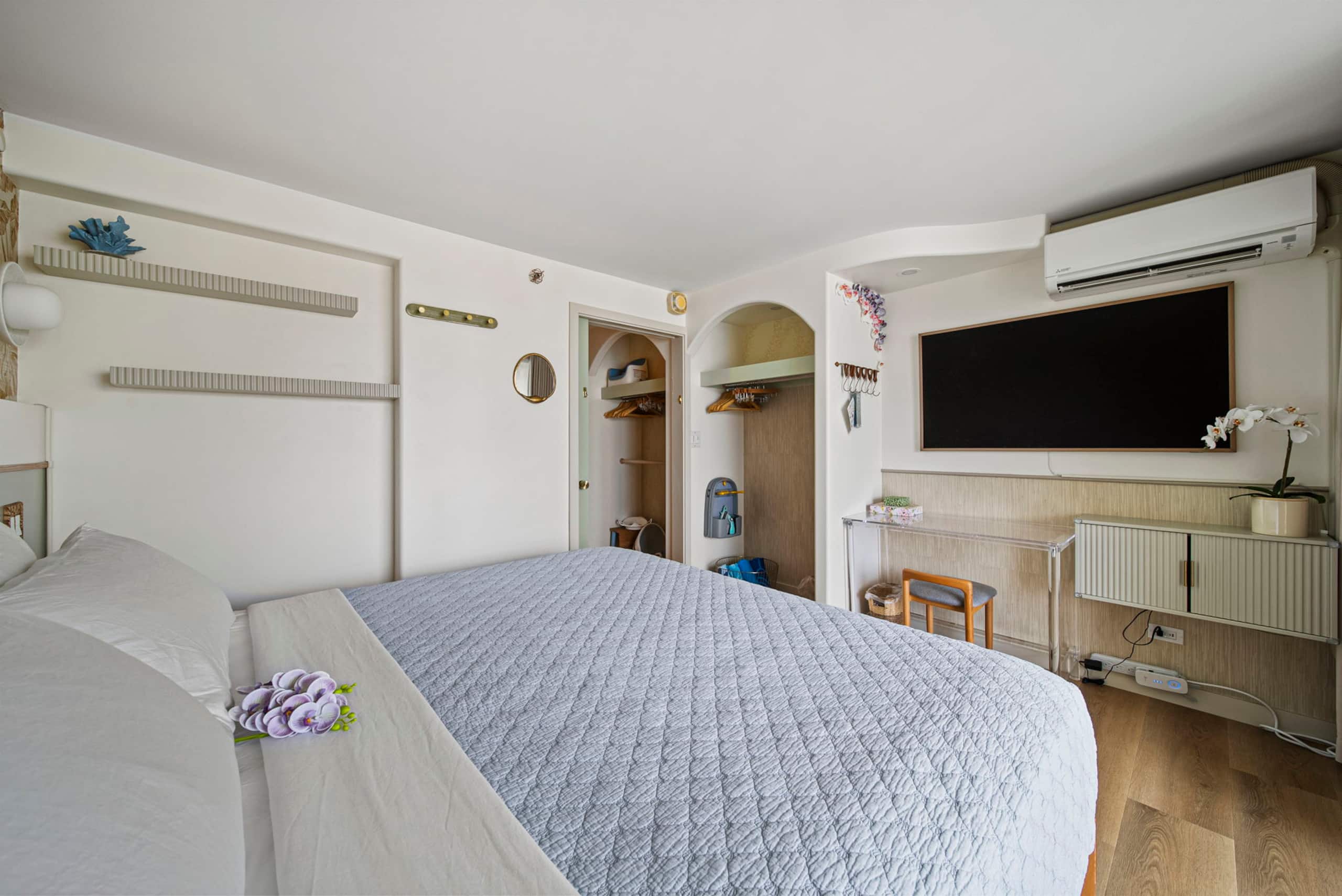 Condo in Honolulu · ★5.0 · 1 bedroom · 4 beds · 1 bath - Image 44