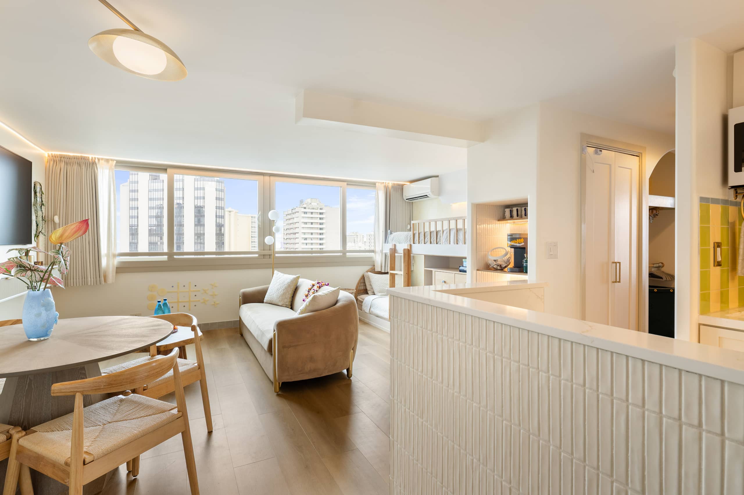Condo in Honolulu · ★5.0 · 1 bedroom · 4 beds · 1 bath - Image 17