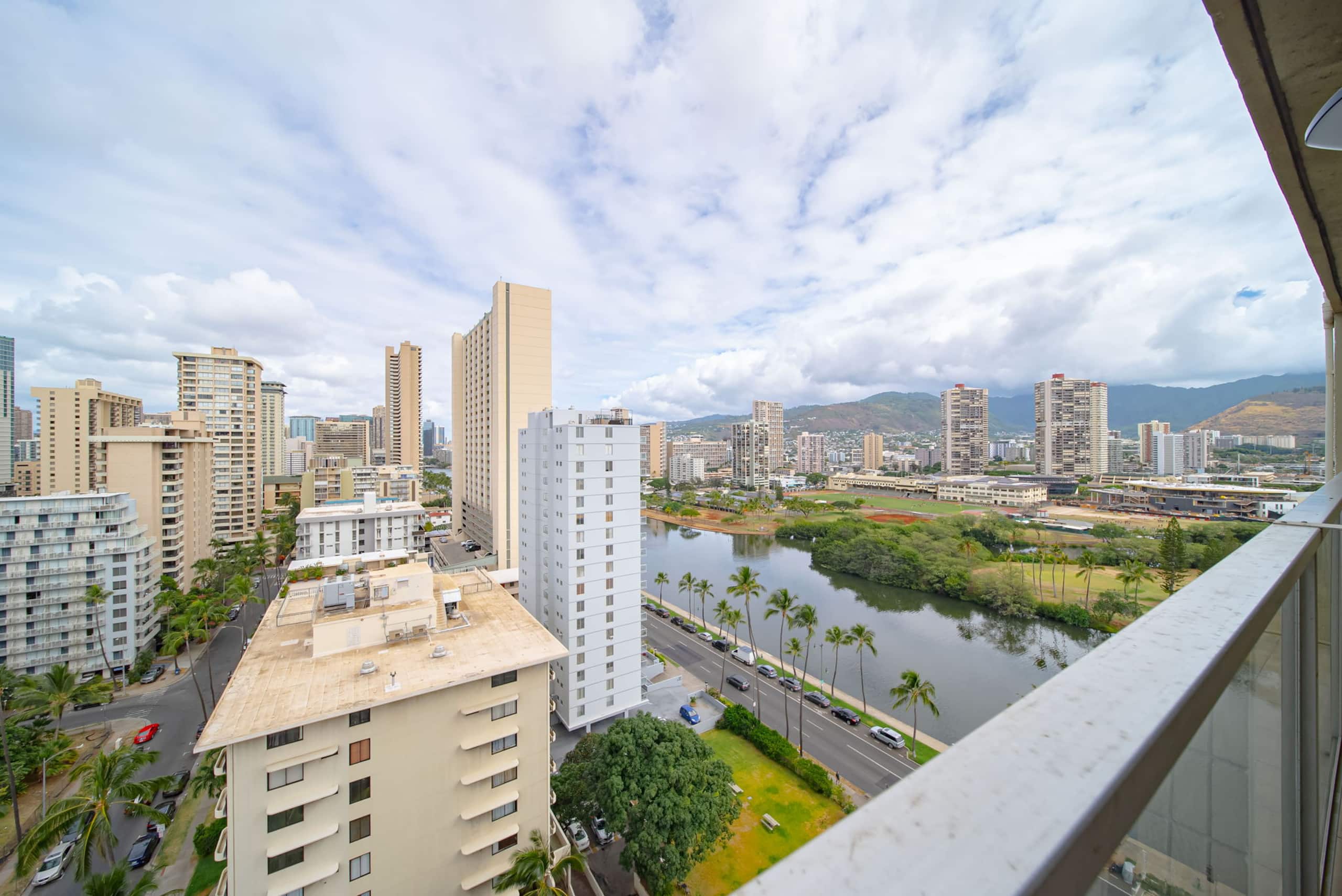 Condo in Honolulu · ★5.0 · 1 bedroom · 4 beds · 1 bath - Image 71