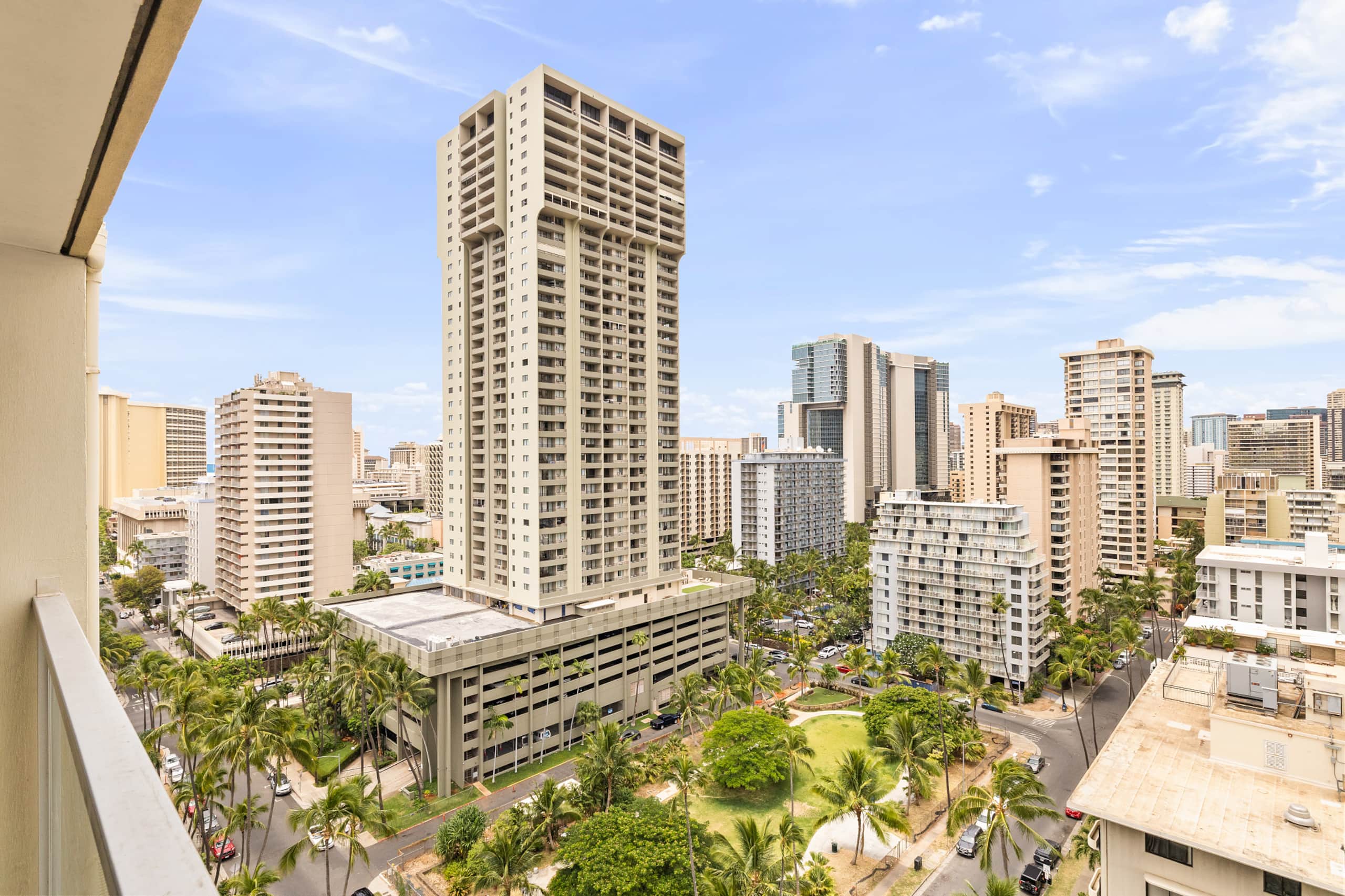 Condo in Honolulu · ★5.0 · 1 bedroom · 4 beds · 1 bath - Image 73