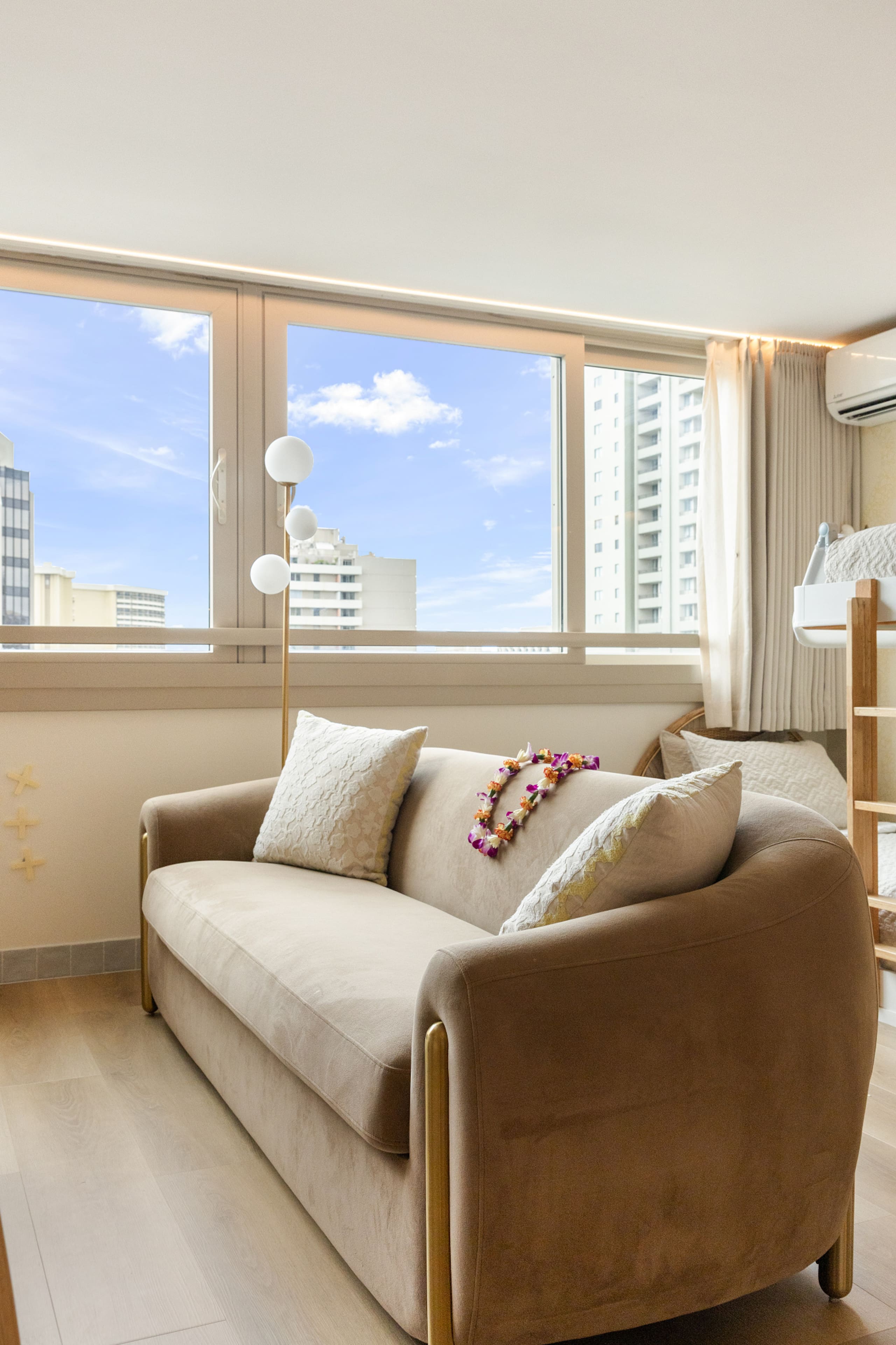 Condo in Honolulu · ★5.0 · 1 bedroom · 4 beds · 1 bath - Image 15