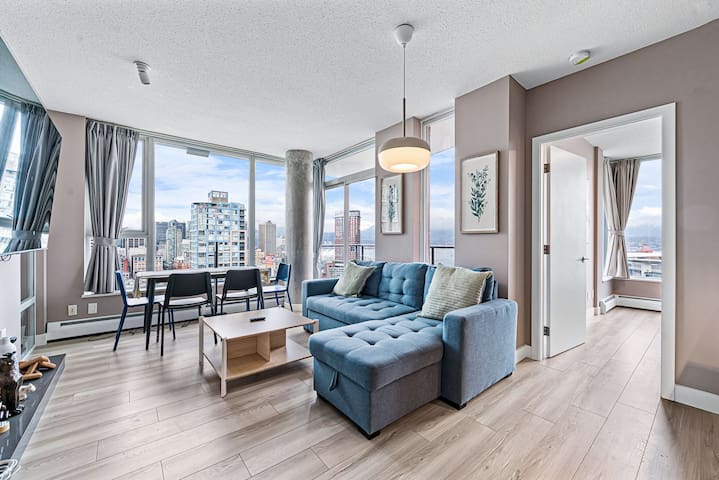 City center, high-rise,luxurious