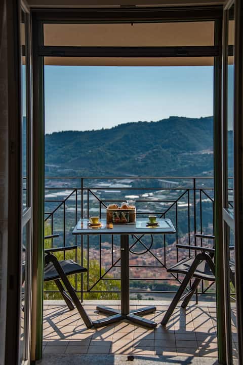 Between Heaven and Sea - Private Parking & Wi-Fi