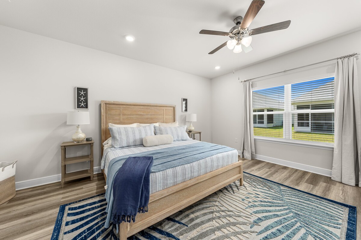 Ძირითადი ფლიგელი, დიდი საწოლი, ლუქს-კლასის თეთრეული. 