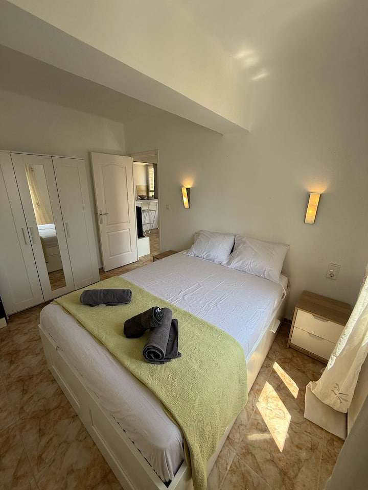 غرفة النوم 1