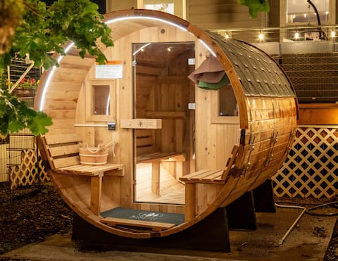 NEW! Modern Farmhouse - Sauna, Projector, 10 ppl!