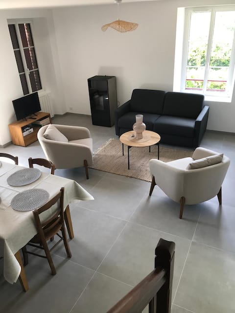 Top Airbnb: Traditional stone Penn'ti house - Sea 300 m away in Cancale