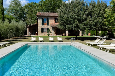 Charming Villa in Stone in Tuscany, Borgo ai Lecci