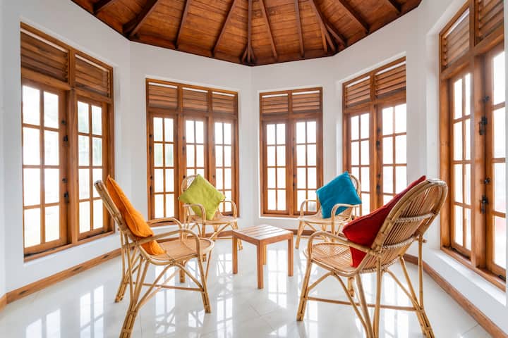 5 Br Beach House W In-house Chef & Butler - Mirissa