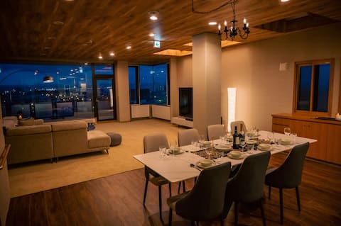 Luxury Scenic Villa | 3BR | Fireworks | Night View