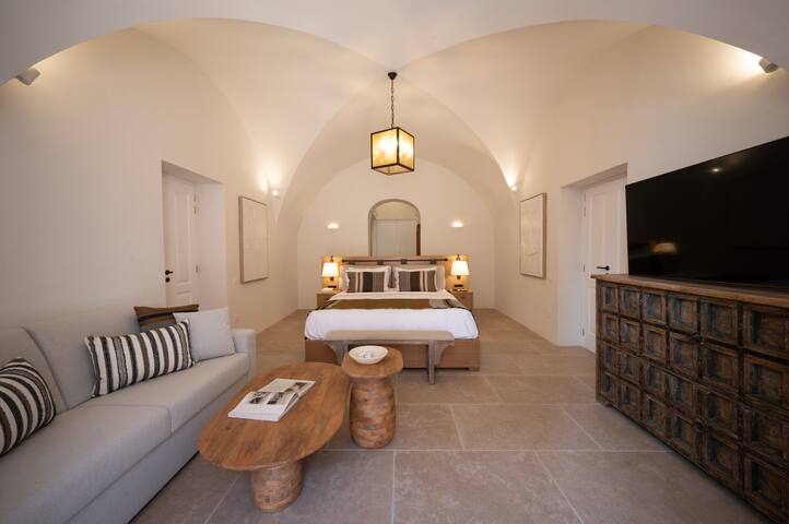 Villa Oro – 3BDR Heritage Suites with Jacuzzi gallery image 5