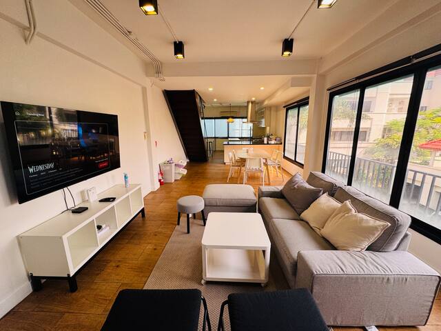 Cozy Spacious 3BR near Lumphinipark and MRT gallery image 2