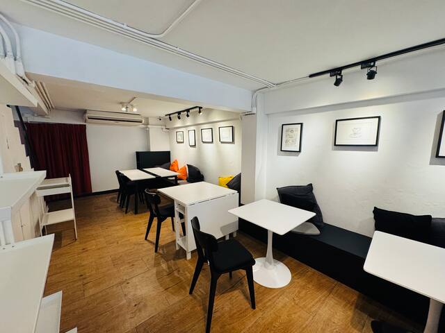 Cozy Spacious 3BR near Lumphinipark and MRT gallery image 4